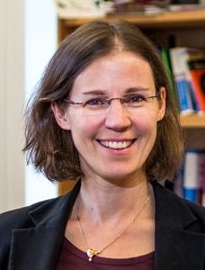 Portrait Prof. Stefanie Dehnen